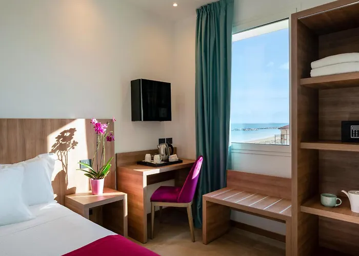 מלון & Me רימיני