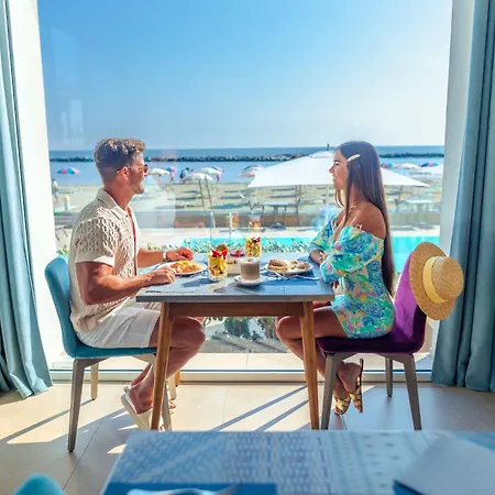 Hotel You & Me Beach 3*