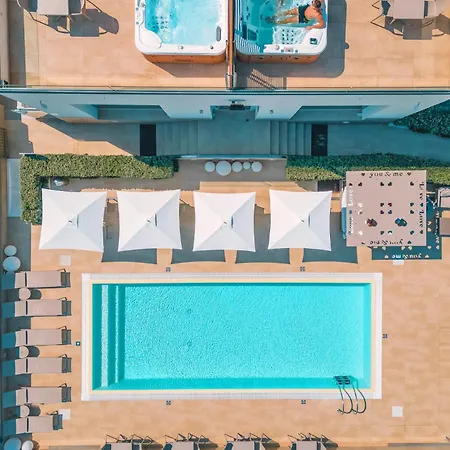Hotel You&me 3*