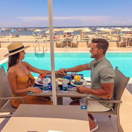 & Me - Adults Friendly Hotel 3*