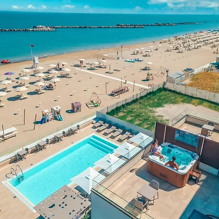 & Me Hotel Rimini
