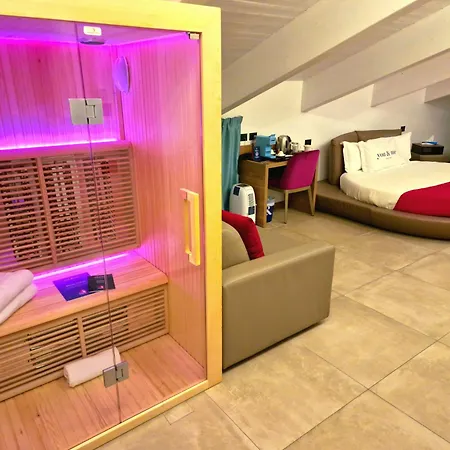 You&me Hotel 3*
