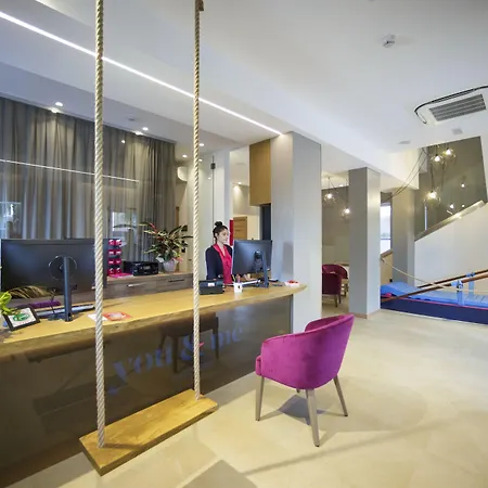 Hotel You&me 3*