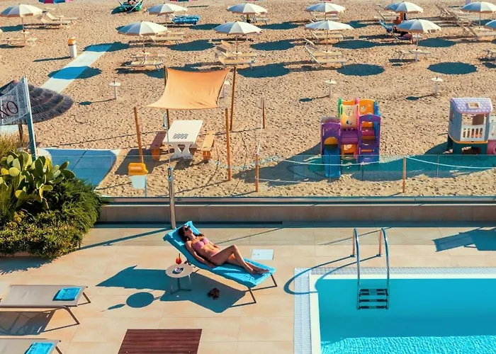 Hotel & Me 3*