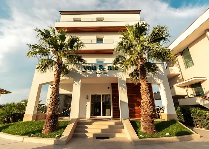 & Me Hotel