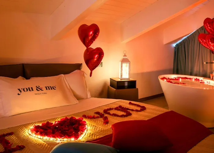 & Me Hotel 3*